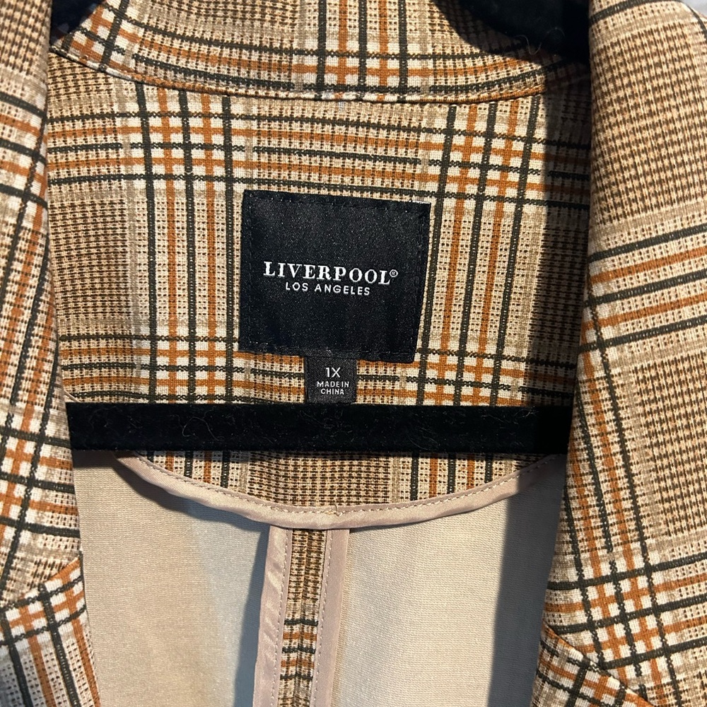 Tan Plaid Women's Blazer - Picture 2 of 3